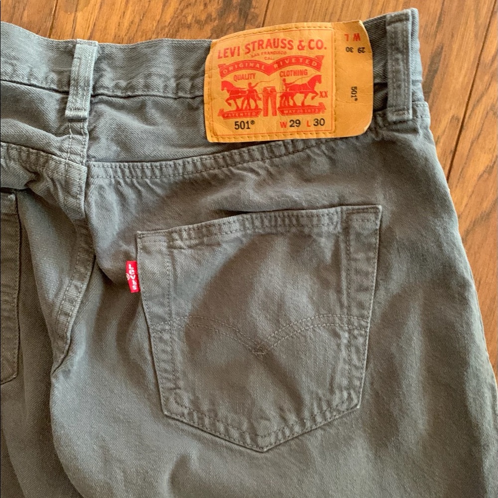 Men’s Levi’s 501 Button Fly Gray Jeans 29W/30L